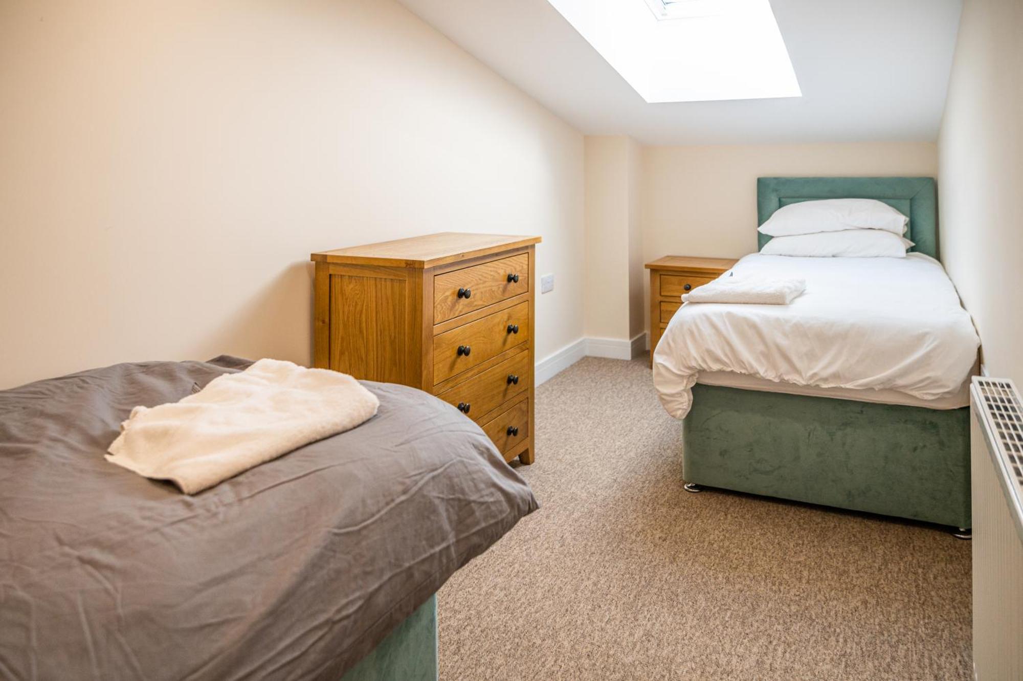 Bears Court Apartment Cheltenham Exterior photo